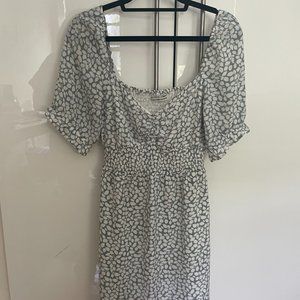 Abercrombie Green and White Dress Size Medium